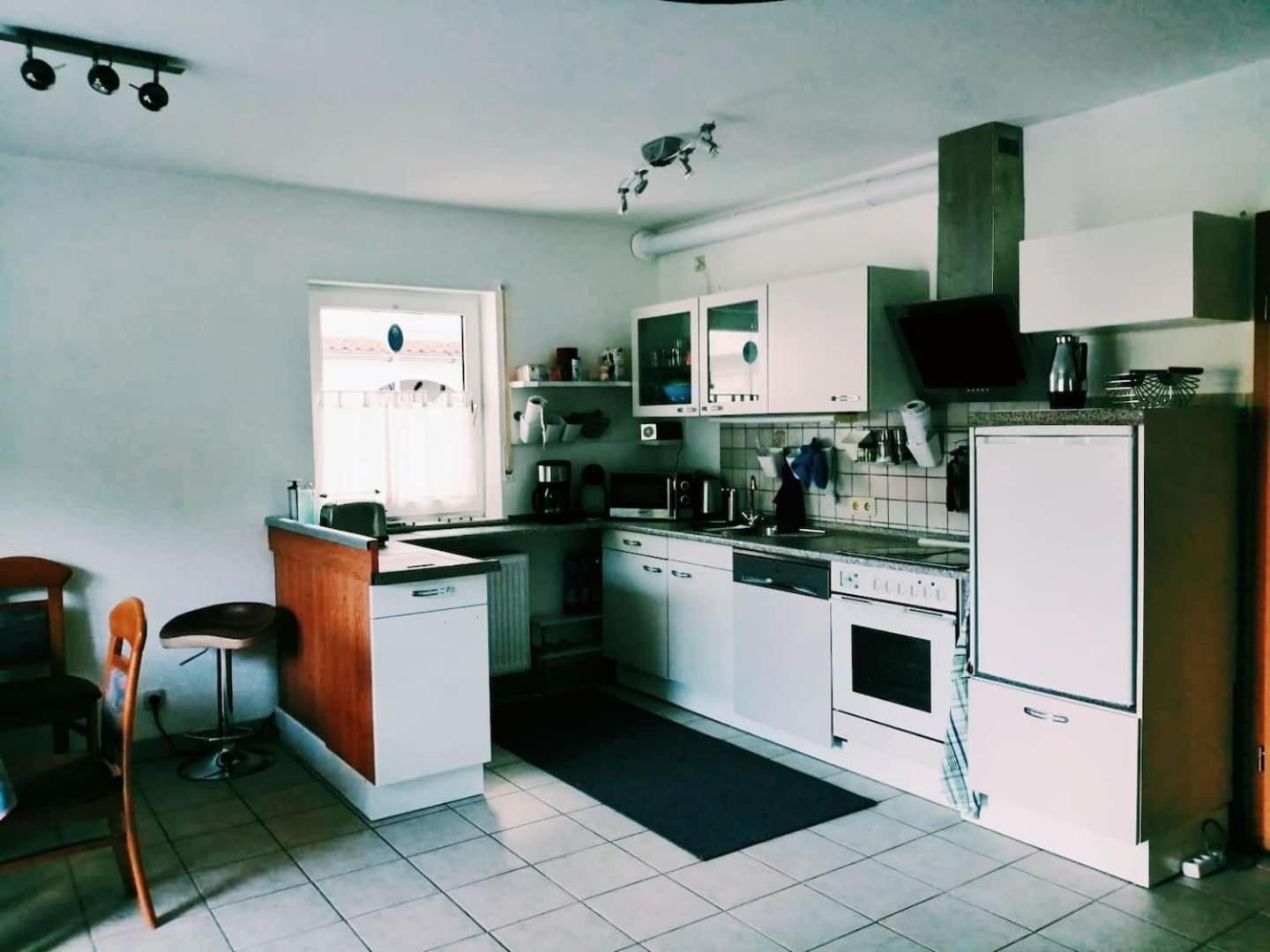 76 Qm Whg Im Eg Haus-Wohlfuehloase Vor Der Haustuer Appartement Gladenbach Buitenkant foto